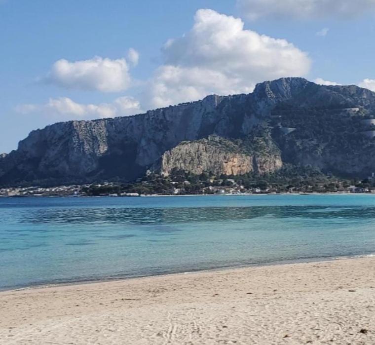 Fronte Mare Arenella Bed and Breakfast Palermo Exteriör bild